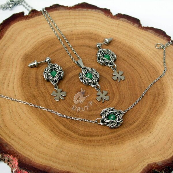Elegancki komplet biżuterii ze stali chirurgicznej z zielonym jadeitem i koniczynkami