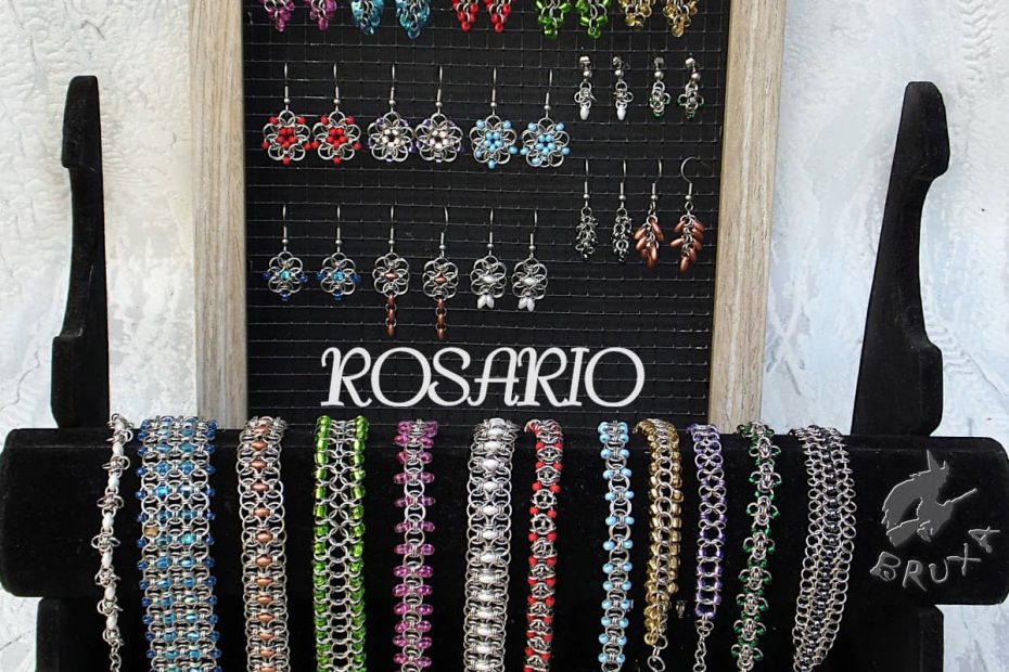 Zbiorcze zdjęcie biżuterii z kolekcji Rosario